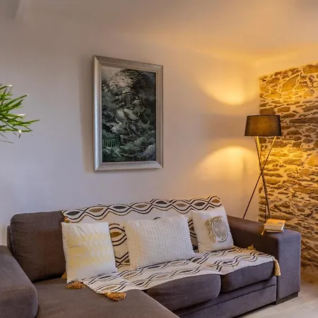 Casa Eleana Holiday home *
