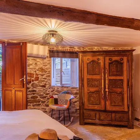 Casa Eleana Holiday home