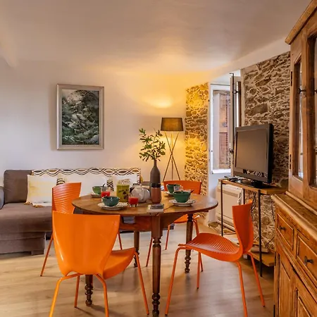 Casa Eleana Feriehus *