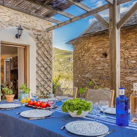 Casa Eleana Holiday home